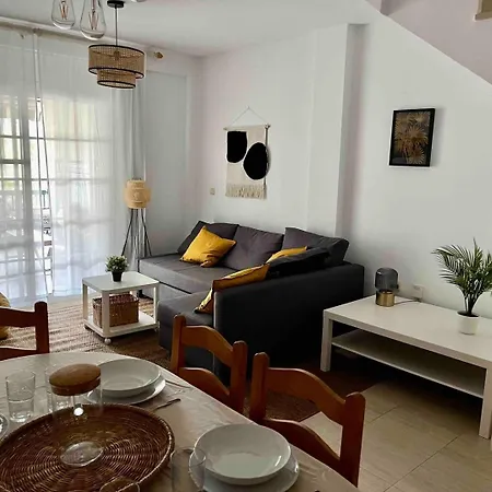 Beachfront Apartamento Salobreña